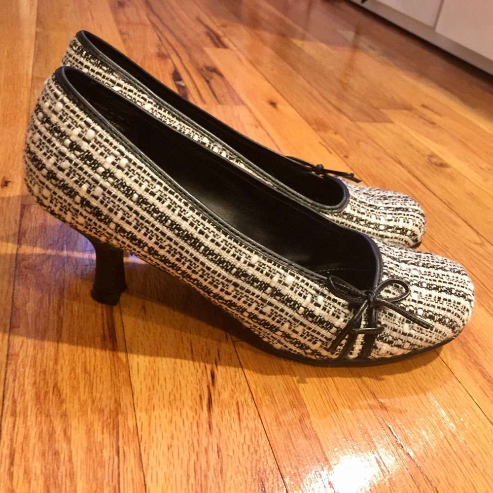 Xhilaration Kitten Heels